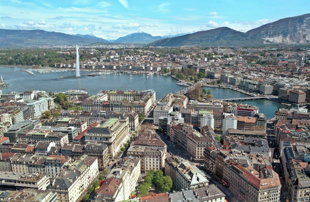 Photographie aérienne de la ville de Genève en Suisse